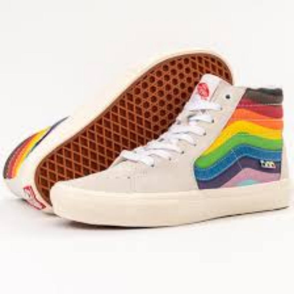 🆕VANS🌈 SK8-HI TOP PRIDE RAINBOW SHOES - Picture 1 of 7